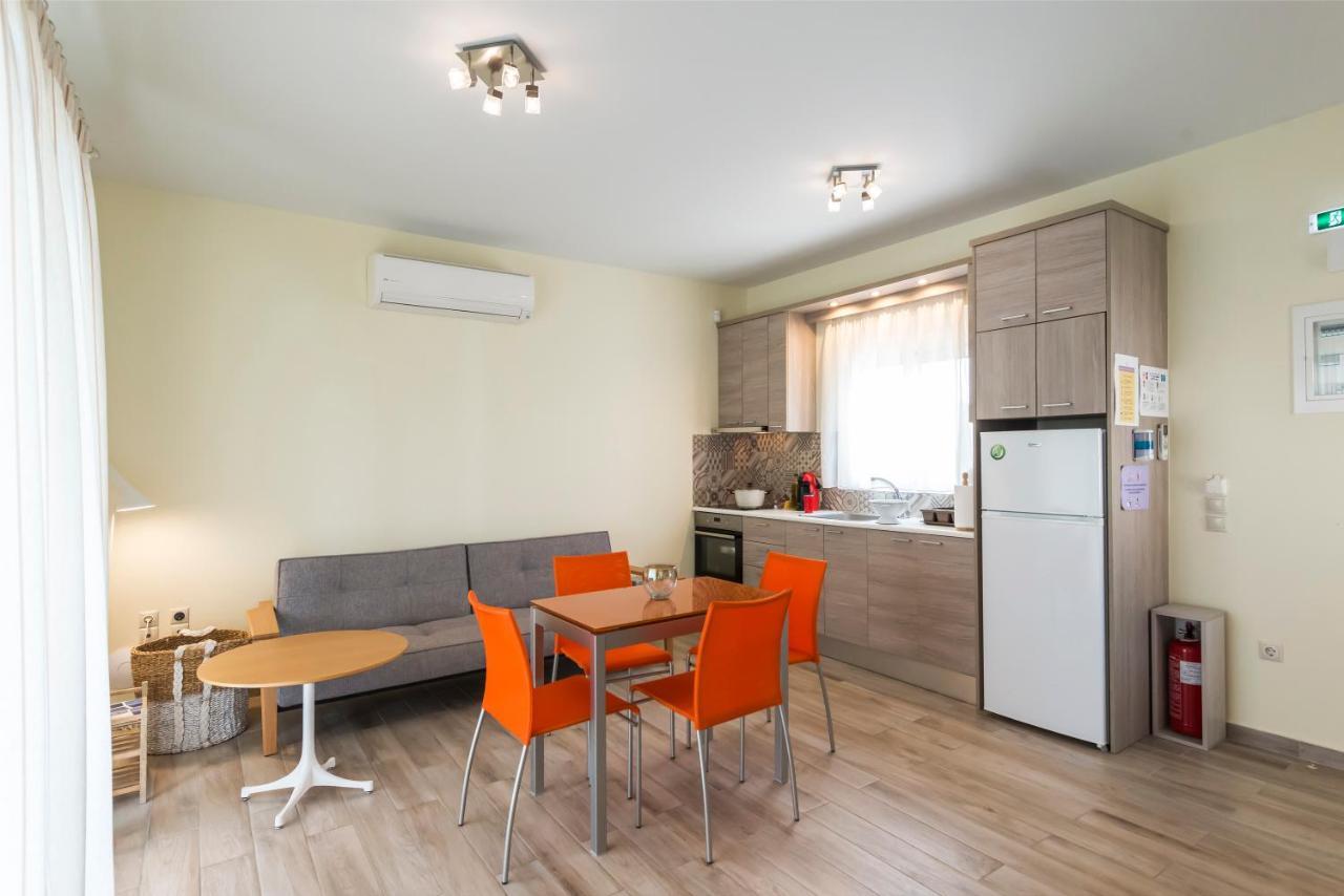 Venus Villa With Private Pool, 2Min To The Beach Finikounta Exterior foto