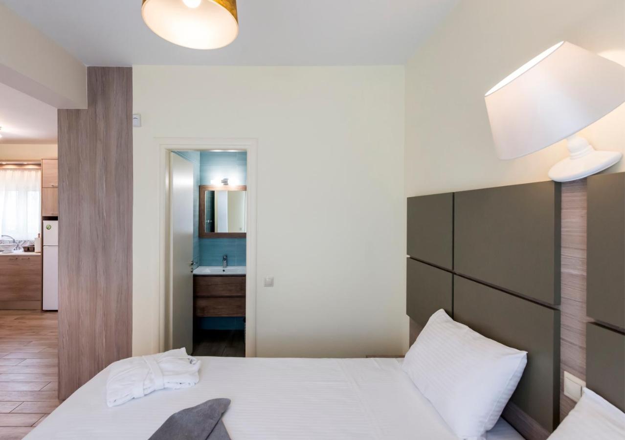 Venus Villa With Private Pool, 2Min To The Beach Finikounta Exterior foto