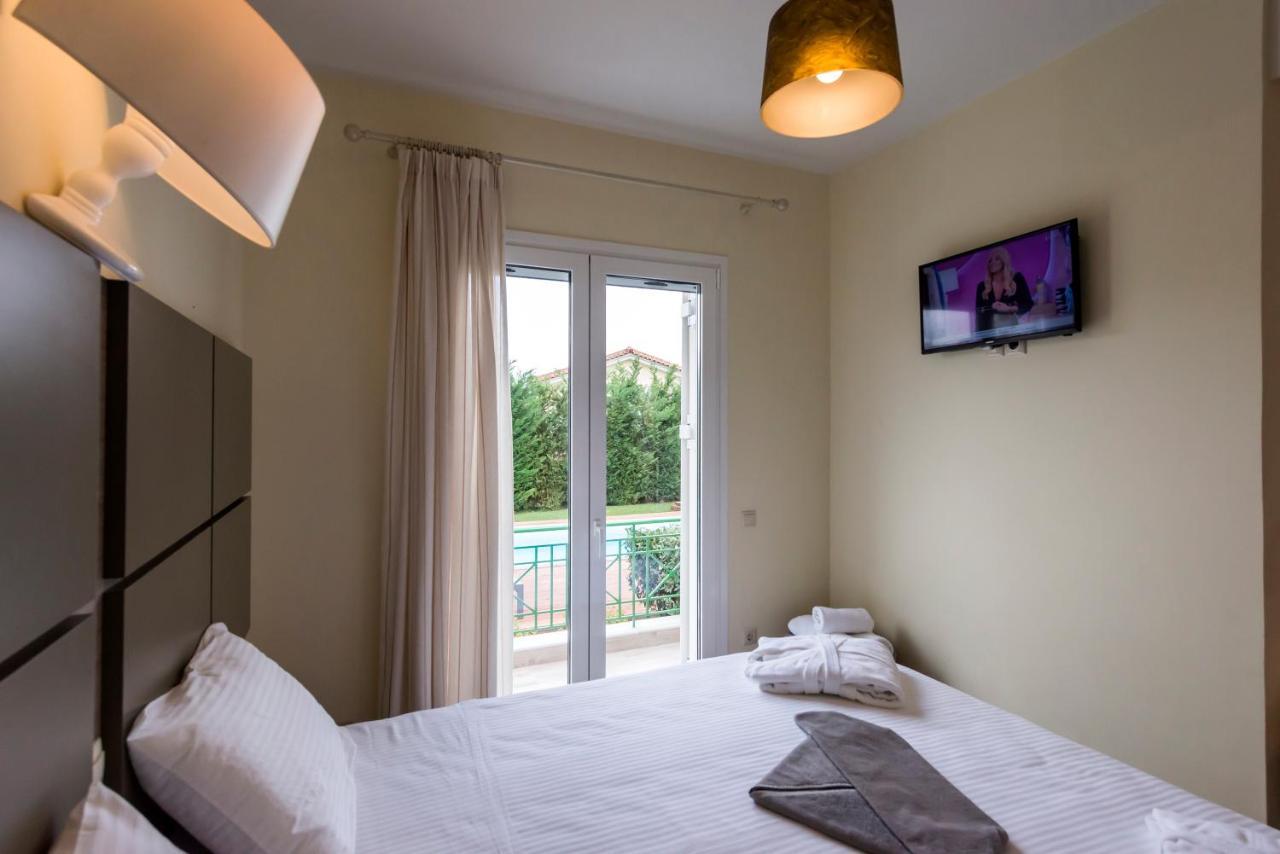 Venus Villa With Private Pool, 2Min To The Beach Finikounta Exterior foto
